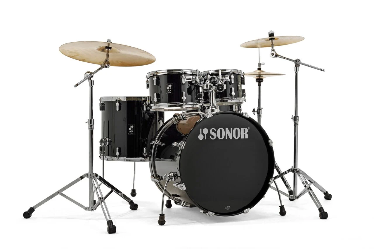 AQ1 · Piano Black